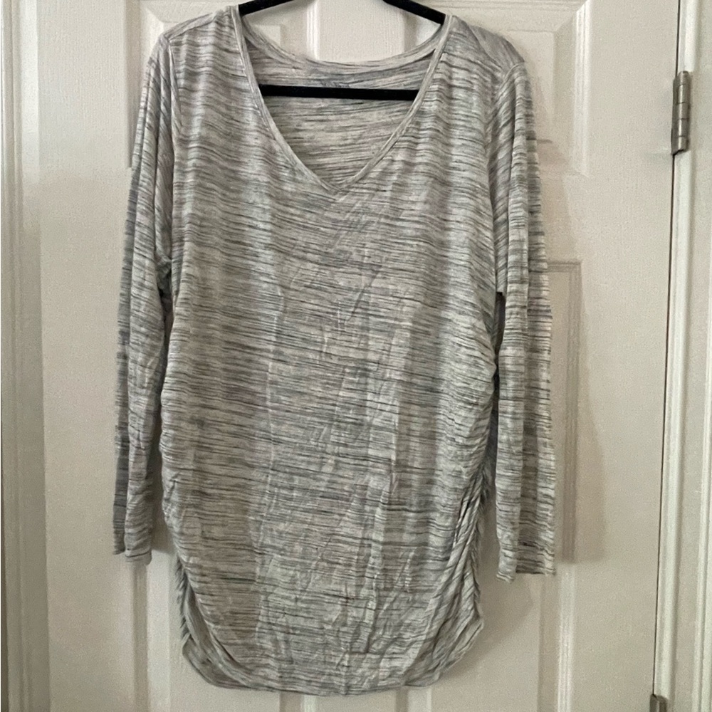 Motherhood Maternity top. Ruched sides. Gently used condition. Gray. Size 2X